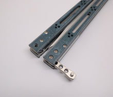 Load image into Gallery viewer, G10 Pistachio Green Basilisk-R Balisong